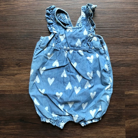 Carter's Blue Jean Jumper Romper w/ Hearts Baby Girl size 6 months | LIKE NEW - Picture 3 of 9